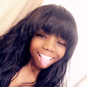 Meet your Posher, Celine